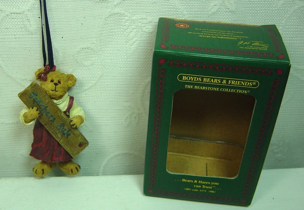 BOYD'S BEARS ORNAMENT-MISS BEARY SMART TEACHERS RULE-2003-WITH BOX
